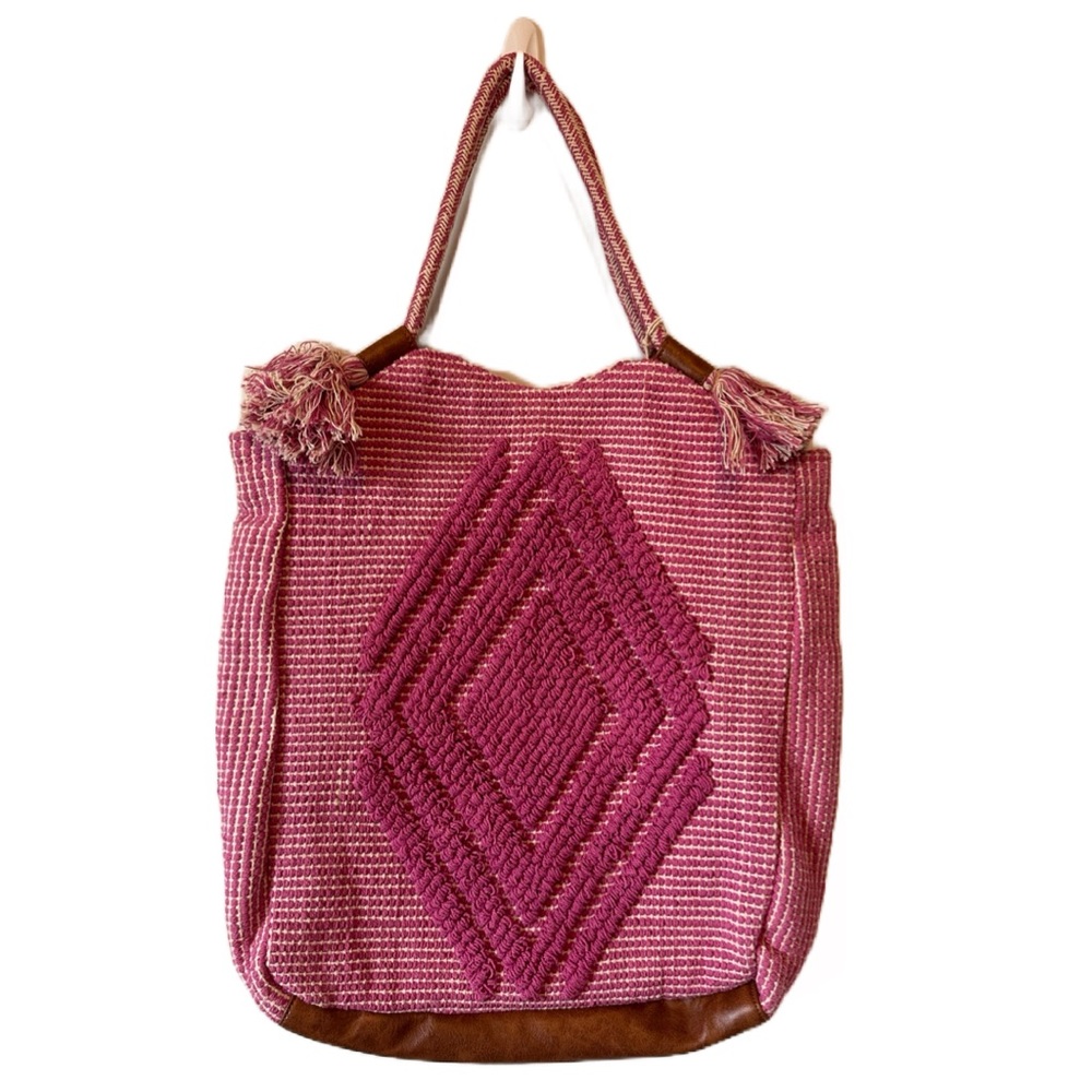 Nada B Bohemian Woven Beach Tote Pink Large Textured Shoulder Bag